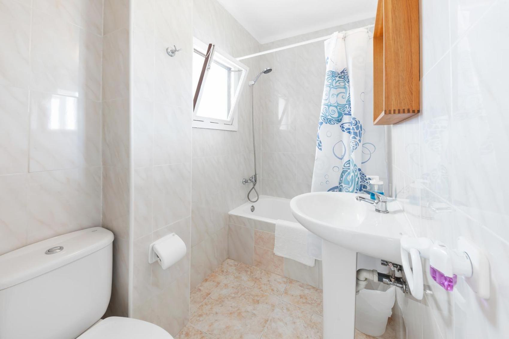 Hostal Cala Llombards Dış mekan fotoğraf