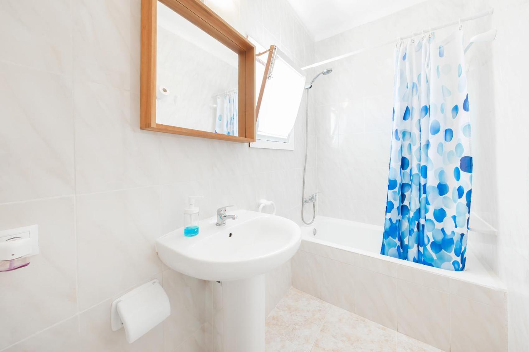 Hostal Cala Llombards Dış mekan fotoğraf