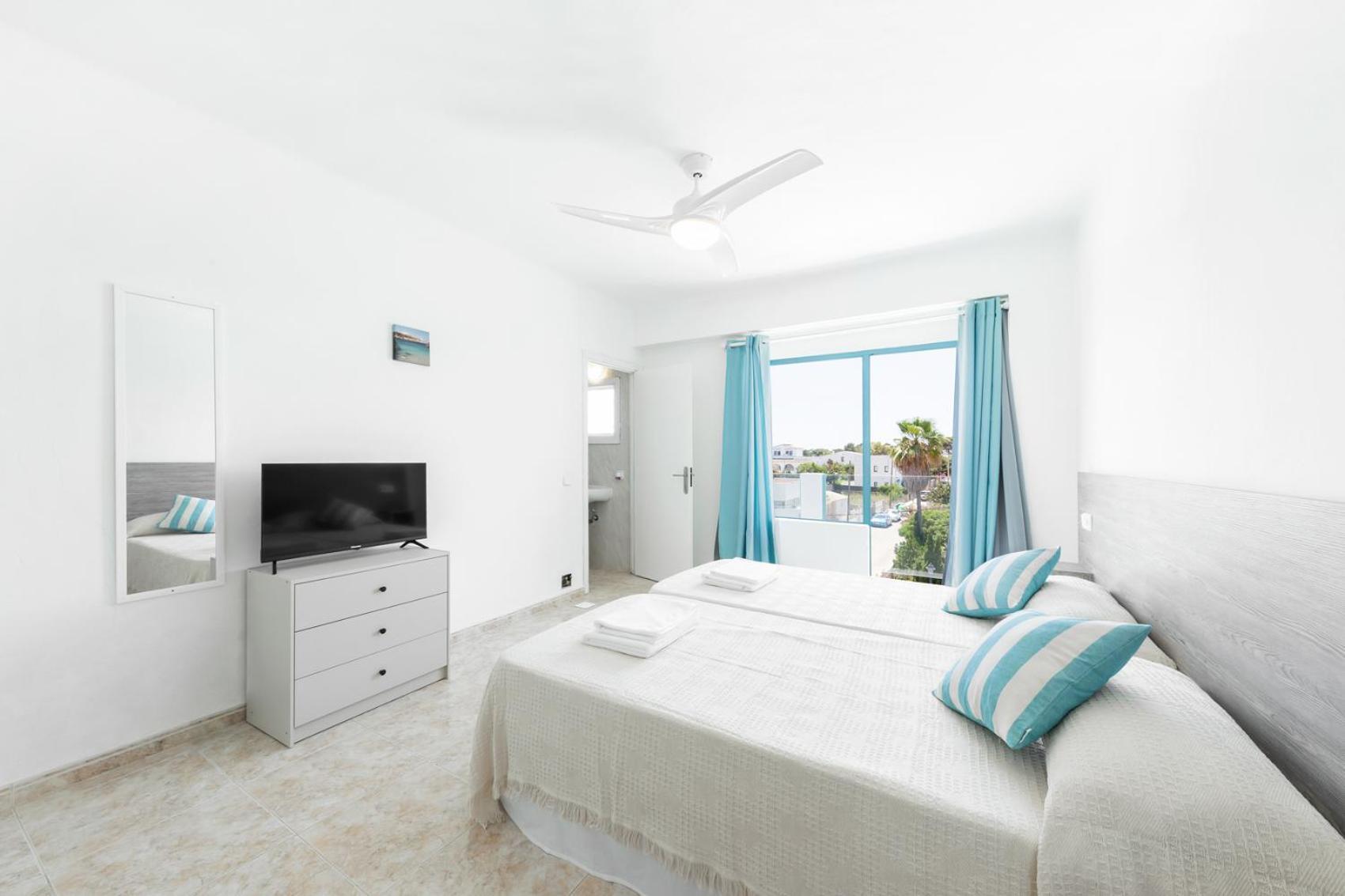 Hostal Cala Llombards Dış mekan fotoğraf